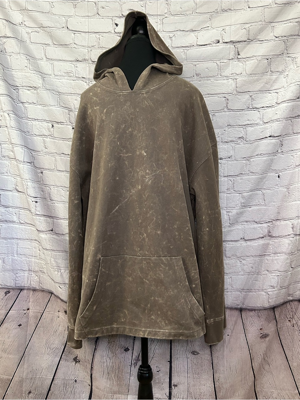 Washed Brown Men's Pullover Hoodie with Kangaroo Pocket